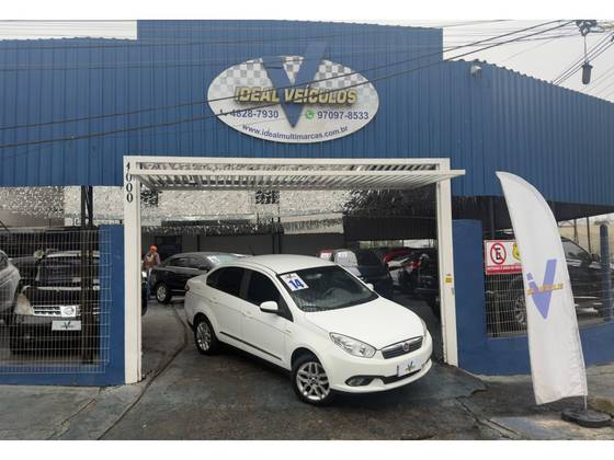 FIAT GRAND SIENA 1.6 MPI ESSENCE 16V FLEX 4P AUTOMATIZADO FIAT GRAND SIENA 1.6 MPI ESSENCE 16V FLEX 4P AUTOMATIZADO